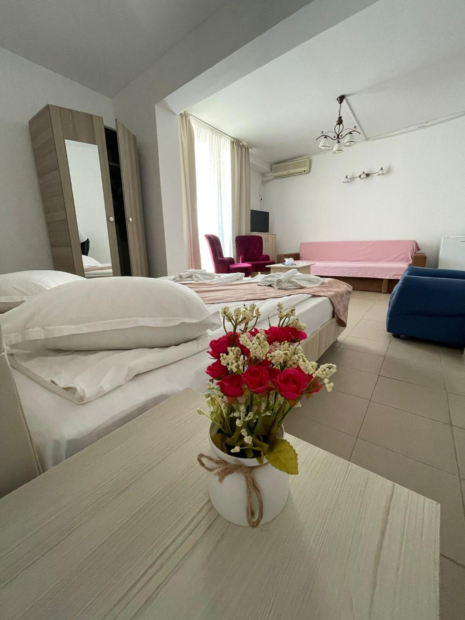 Hotel Iulia Resort Venus Buitenkant foto
